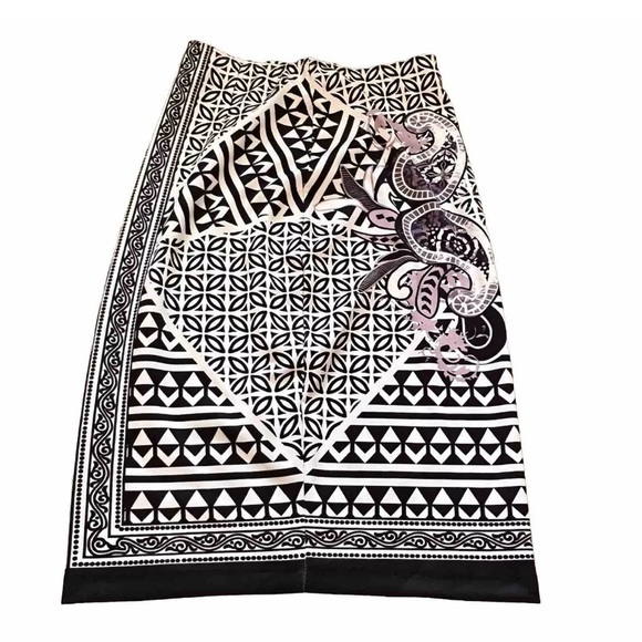 Alya - Printed Pencil Skirt - Picture 6 of 11